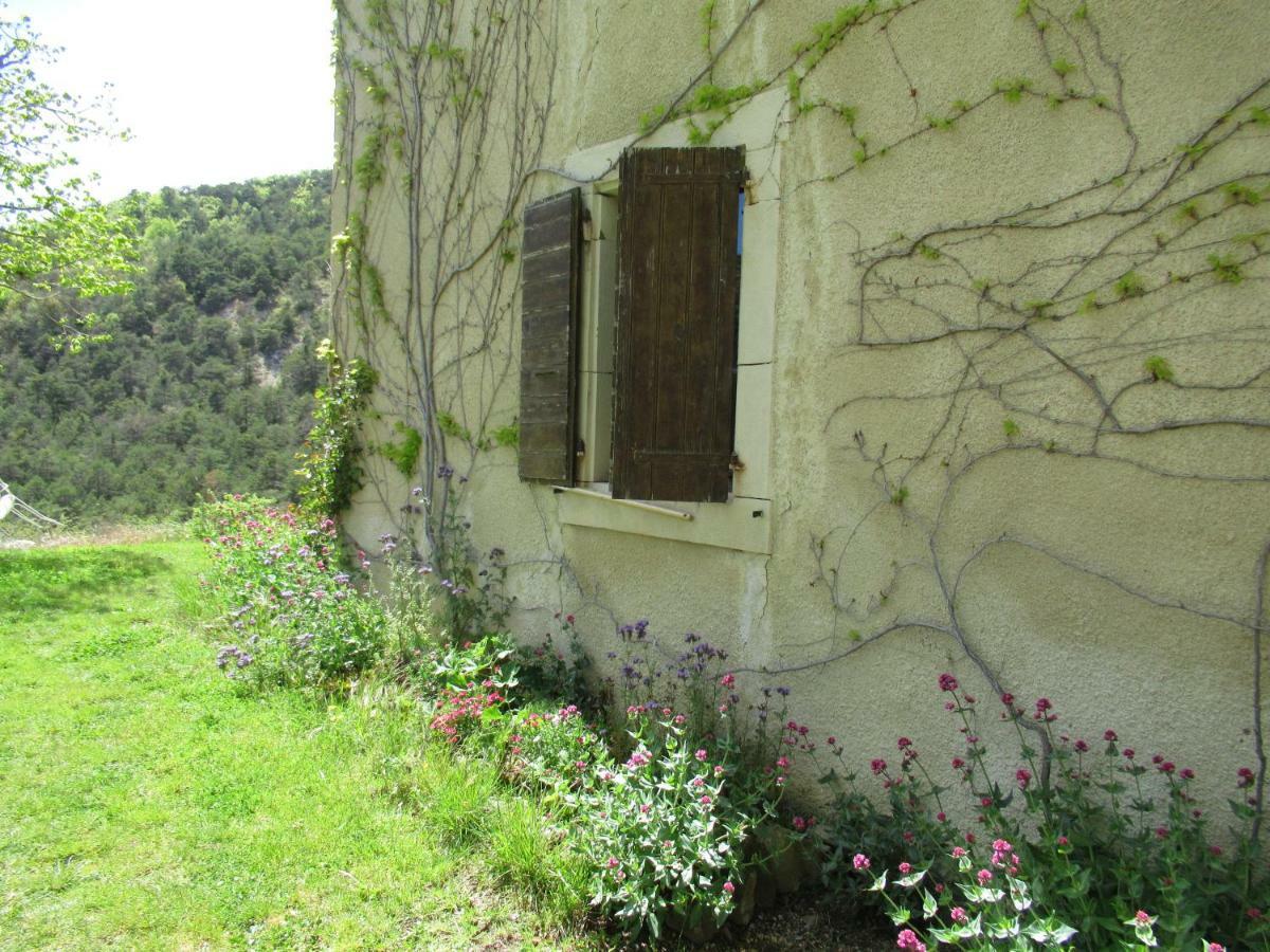 La Ferme De La Condamine Bed & Breakfast Saint-Andre-de-Rosans Exterior photo